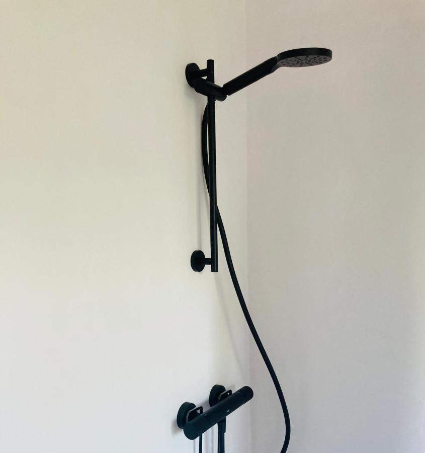 Apartment Wohlfuehlwohnung Mit Parkplatz, Zentral, Schnelles Wlan, Bodensee & Schweiz Naehe Singen