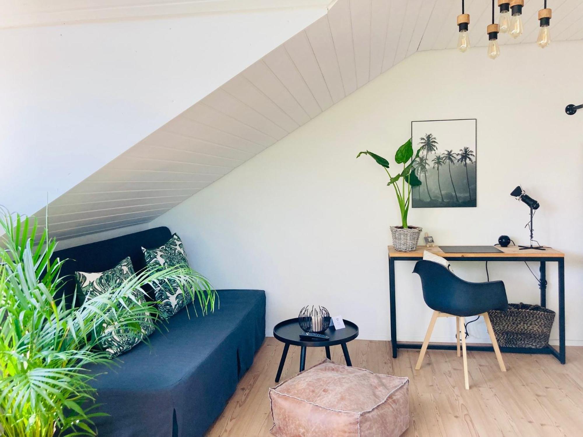Wohlfuehlwohnung Mit Parkplatz, Zentral, Schnelles Wlan, Bodensee & Schweiz Naehe Apartment